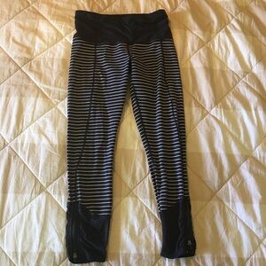 Lululemon Runday Crop Parallel Stripe Black and White Leggings Size 4
